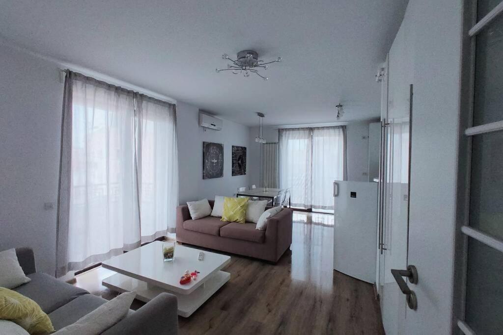 Apartmán La Soare Năvodari Exteriér fotografie